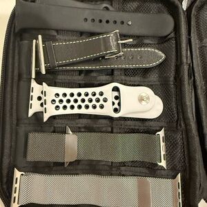 Apple Black and White Watch - Sleek Design and Versatile Style